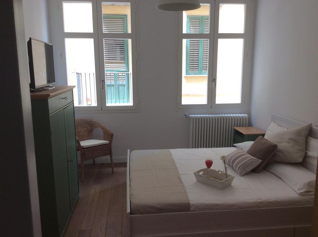 Home In City Palermo Room photo